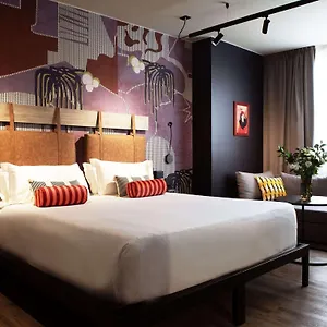 https://movie-movie-hotel.it-romehotels.com