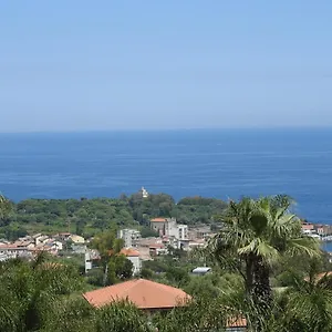 Apartament Mansarda Sul Mare Dei Ciclopi